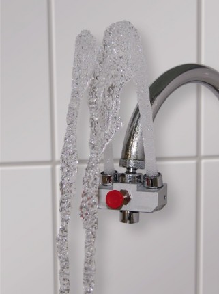 Augendusche mit Direktanschluss