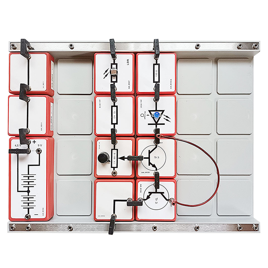 ELAR Ergänzungskasten B zu NaTech 9, Elektronische Schaltungen