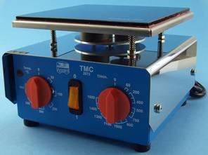 Magnetrührer mit Heizplatte aus CERAN®, vollelektronische Drehzahl- und Temperaturregelung, CE