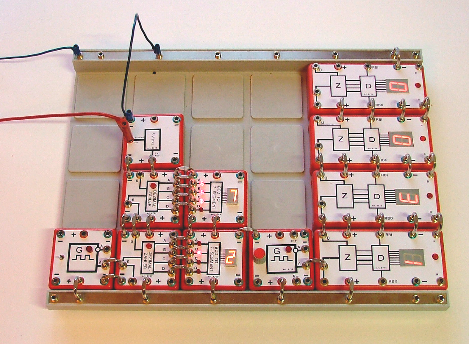 ELAR Digital-Elektronik, Grundbaukasten