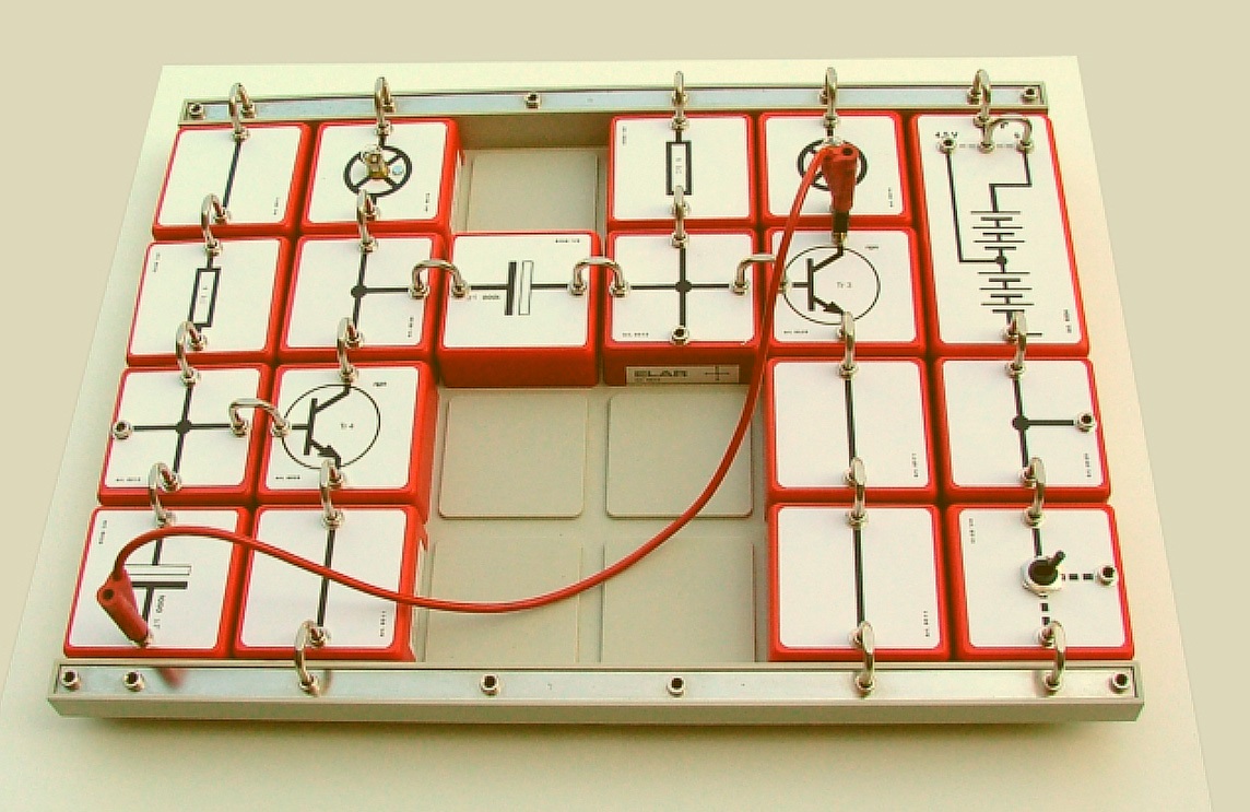 ELAR Elektrik Elektronik Grundbaukasten